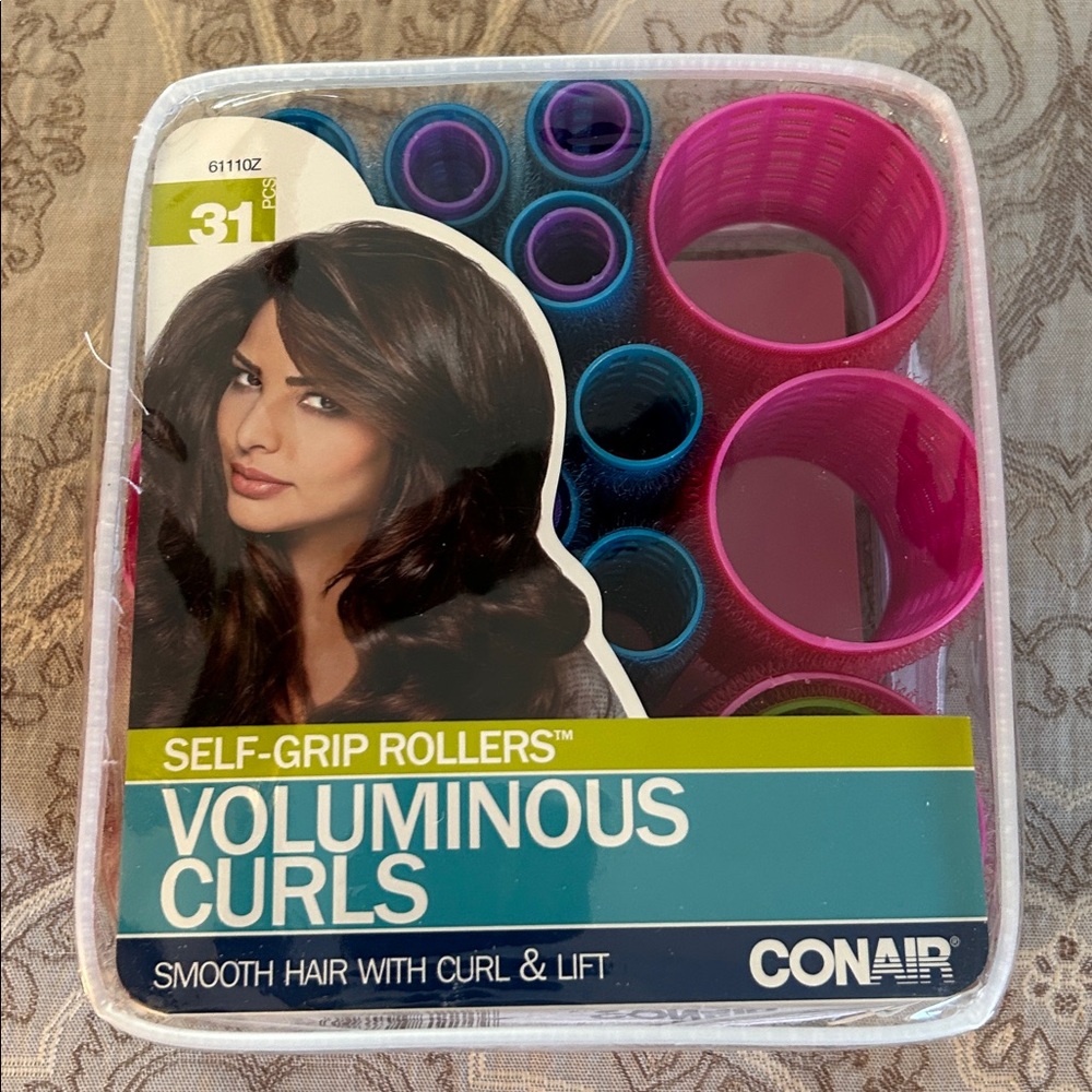 BNIB Velcro rollers -set of 29